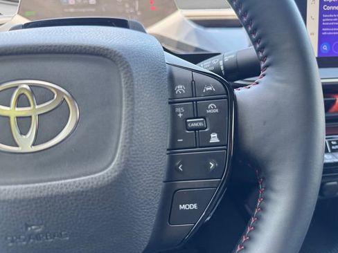 Used 2023 Toyota Prius Prime FWD image 15
