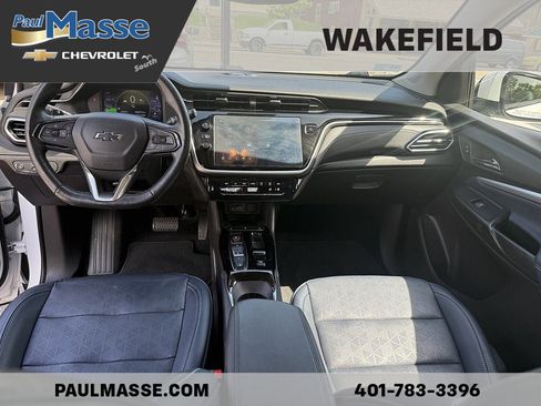 Certified 2023 Chevrolet Bolt EUV LT w/ Convenience Package FWD image 11