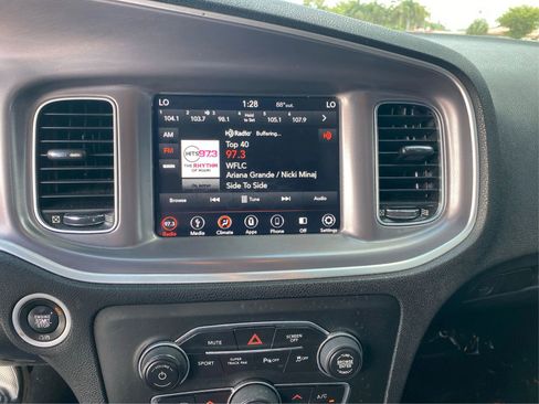 Used 2019 Dodge Charger R/T RWD image 12