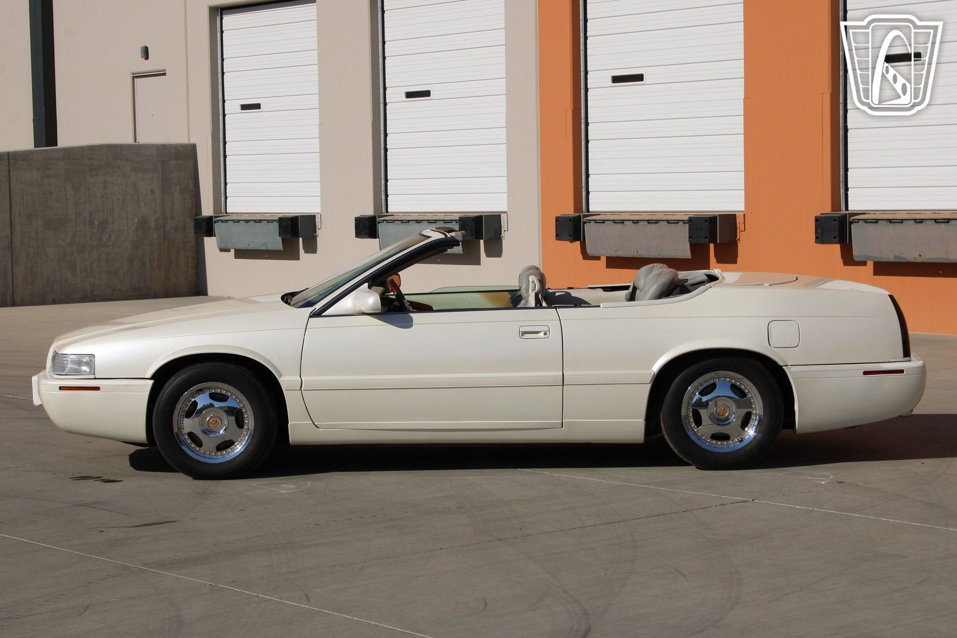 Used 2002 Cadillac Eldorado Touring w/ Preffered Equipment Group FWD image 16