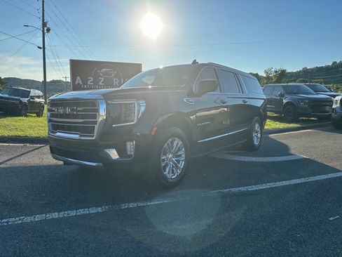 Used 2021 GMC Yukon XL SLT AWD/4WD image 1