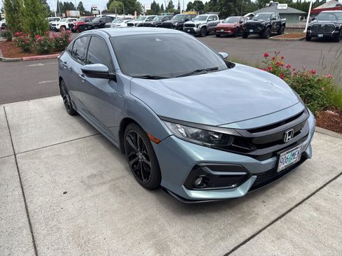 Used 2020 Honda Civic Sport image 2