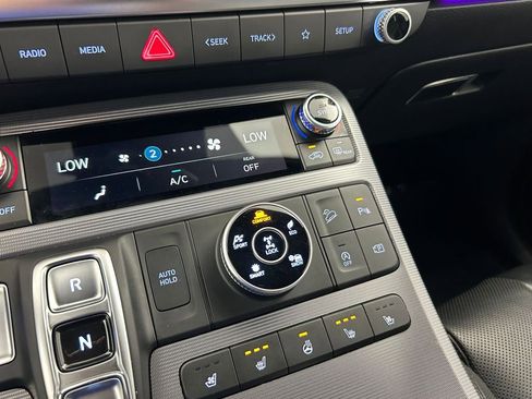 Used 2024 Hyundai Palisade Calligraphy image 27