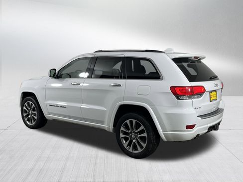 Used 2018 Jeep Grand Cherokee Overland w/ Jeep Active Safety Group AWD/4WD image 5