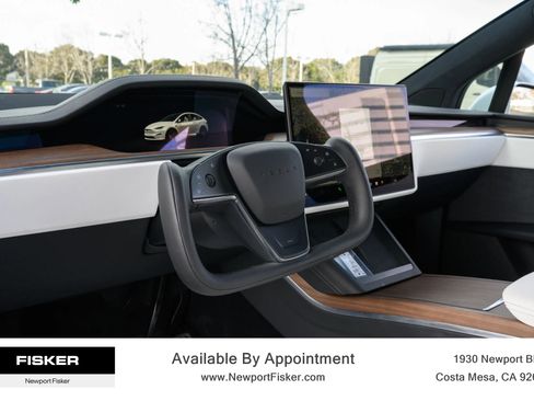 Used 2022 Tesla Model X image 12