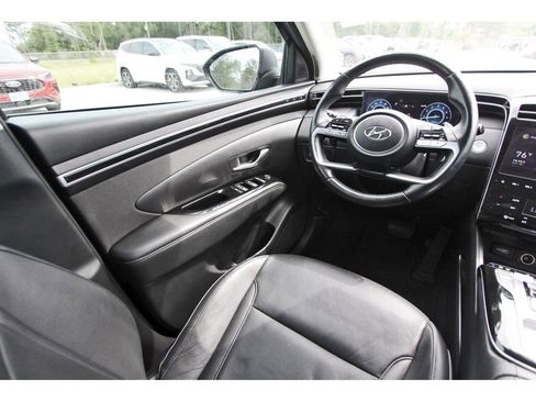 Used 2022 Hyundai Tucson Limited image 11