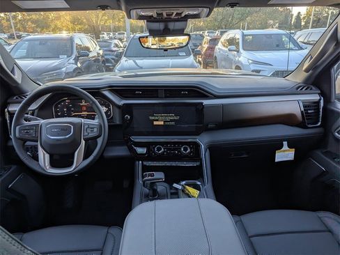 New 2026 GMC Sierra 1500 Denali w/ Technology Package image 7