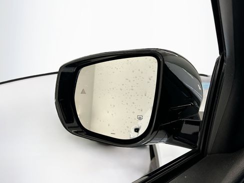 Used 2023 Jeep Grand Cherokee Altitude image 16