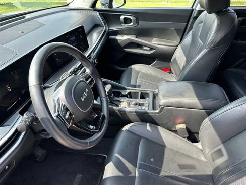 Certified 2024 Kia Sorento S FWD image 7