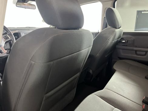 Used 2024 RAM 1500 Classic SLT image 24