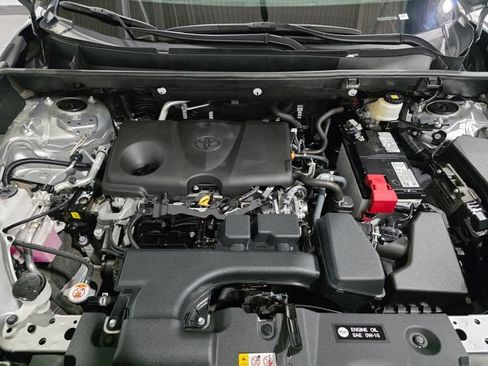 Used 2023 Toyota RAV4 LE AWD/4WD image 26