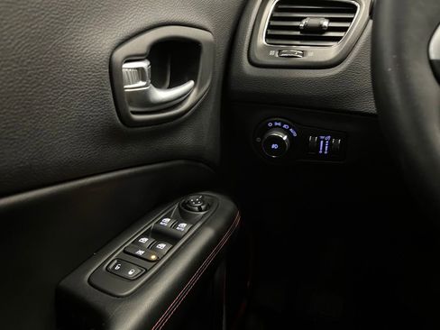 Used 2018 Jeep Compass Trailhawk w/ Leather Interior Group image 17