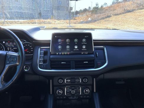 Used 2021 Chevrolet Tahoe High Country image 13