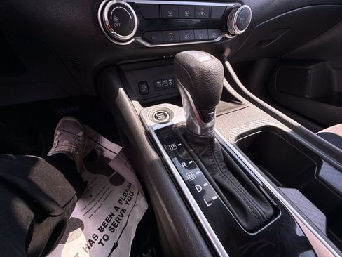 Used 2025 Nissan Sentra SV FWD image 18