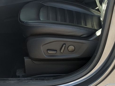 Used 2022 Ford Edge SEL image 13