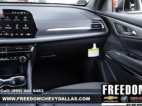 New 2026 Chevrolet Traverse LT w/ Driver Confidence Package image 37