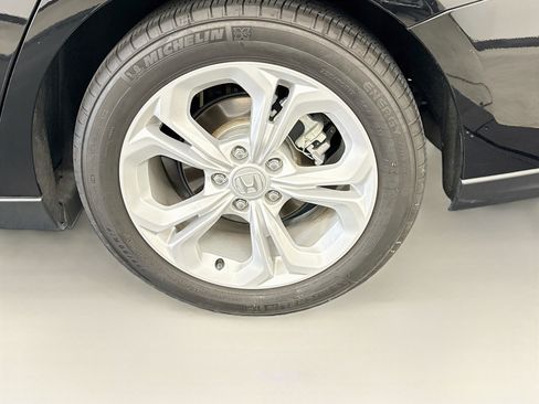 Used 2025 Honda Accord LX image 11