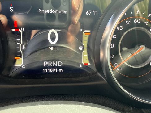 Used 2021 Jeep Wrangler Unlimited Sahara AWD/4WD image 12