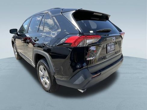 Used 2025 Toyota RAV4 XLE FWD image 6