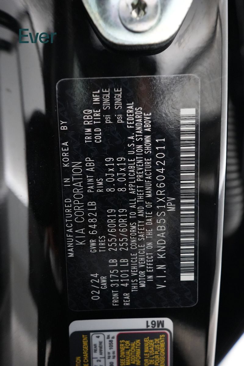 Used 2024 Kia EV9 Light Long Range RWD image 31