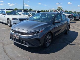 Used 2024 Kia Forte LXS FWD video 3
