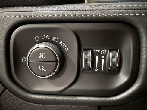 Used 2020 RAM 1500 Limited w/ Advanced Safety Group AWD/4WD image 26
