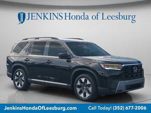 New 2026 Honda Pilot Touring image 1