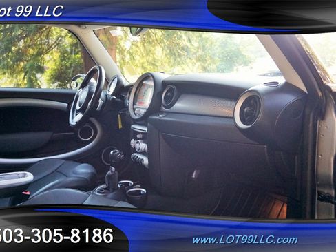Used 2009 MINI Cooper Clubman S w/ Sport Pkg image 15