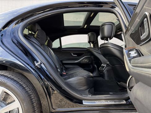 Used 2022 Mercedes-Benz S 500 4MATIC image 18