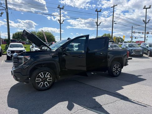 Used 2023 GMC Sierra 1500 AT4 w/ AT4 Premium Package AWD/4WD image 31