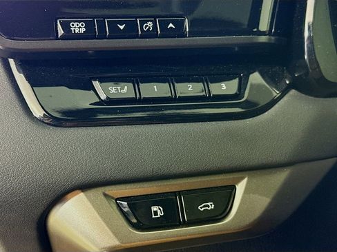 Used 2024 Lexus RX 350 Premium w/ Accessory Package (Z1) image 10