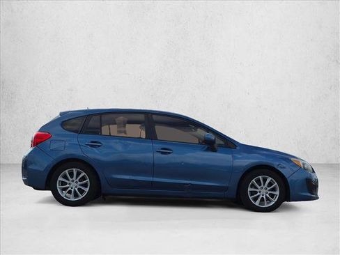 Used 2014 Subaru Impreza 2.0i Premium w/ All-Weather Package w/CVT AWD/4WD image 4