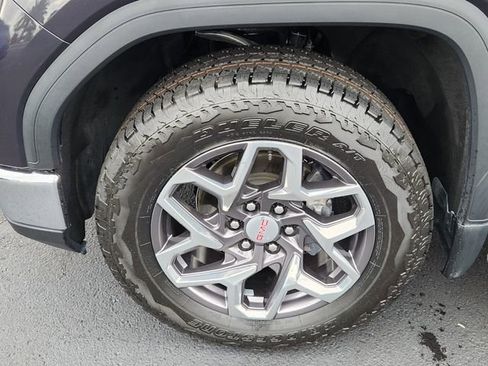 Used 2022 GMC Sierra 1500 SLT w/ SLT Premium Plus Package image 8