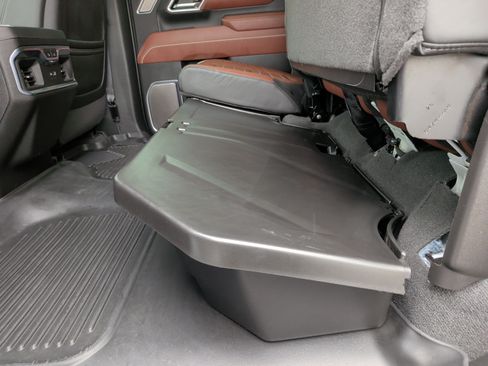 Used 2025 GMC Sierra 3500 Denali Ultimate AWD/4WD image 42