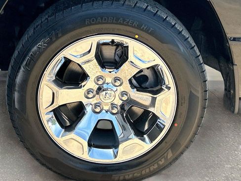 Used 2022 RAM 1500 Big Horn AWD/4WD image 38
