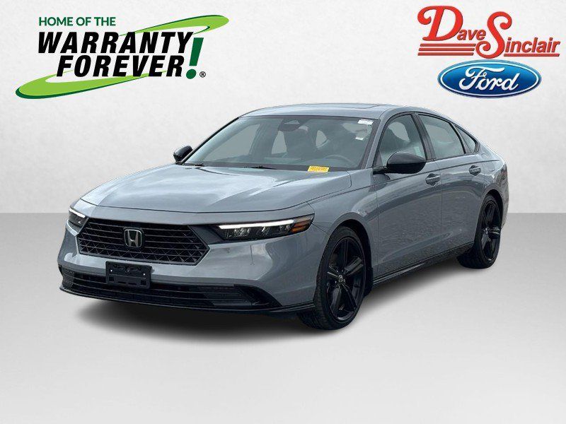 Used 2023 Honda Accord Sport image 1