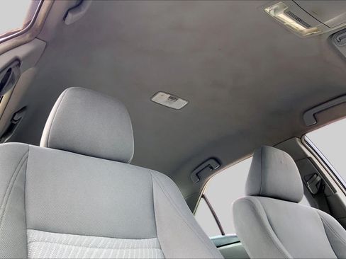 Used 2017 Toyota Camry LE FWD image 14
