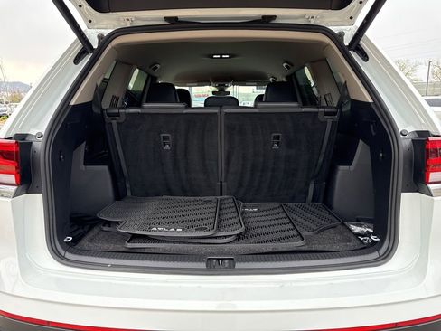 Certified 2024 Volkswagen Atlas SE image 26