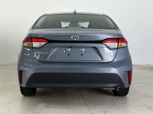 Used 2025 Toyota Corolla LE FWD image 10