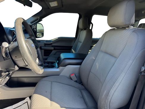 Used 2017 Ford F250 XLT w/ XLT Premium Package image 10