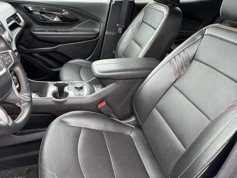 Used 2024 GMC Terrain AT4 w/ Infotainment Package II image 15