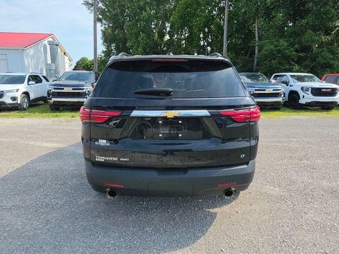 Used 2024 Chevrolet Traverse LT w/ LPO, Floor Liner Package AWD/4WD image 3