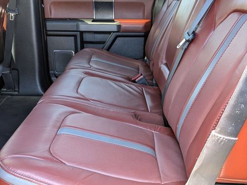 Used 2019 Ford F150 Platinum image 18