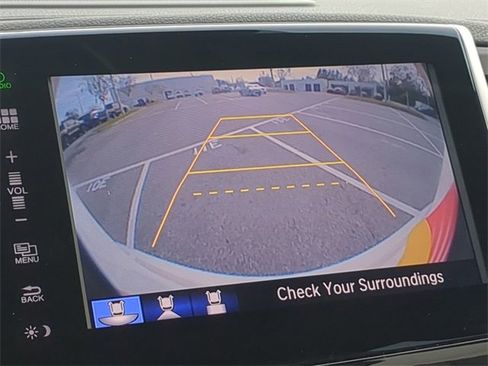 Used 2016 Honda Pilot Touring image 21