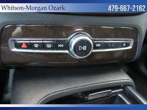 Used 2017 Volvo XC90 T6 Momentum w/ Vision Package AWD/4WD image 50