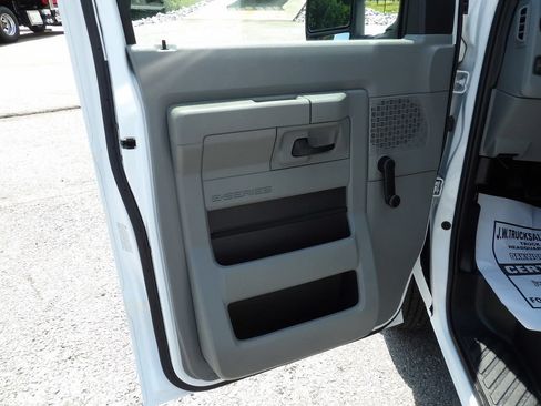 Used 2024 Ford E-350 and Econoline 350 Super Duty w/ Driver's Safety Package RWD image 14