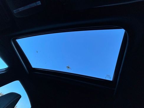 Used 2025 Toyota Camry SE image 31