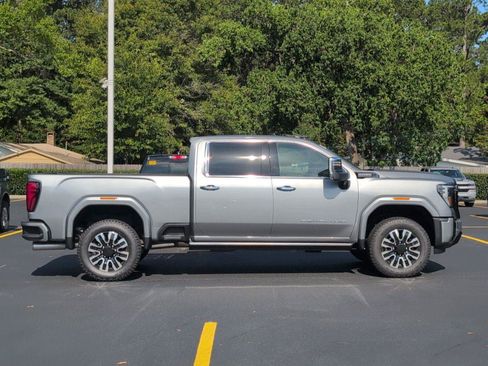 New 2026 GMC Sierra 2500 Denali Ultimate AWD/4WD image 7
