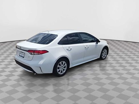 Used 2022 Toyota Corolla LE FWD image 8
