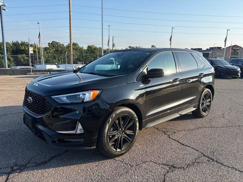 Used 2023 Ford Edge ST-Line AWD/4WD image 3